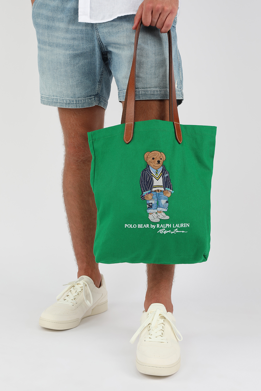 תמונת כל הלוק של תיק נשיאה פולו בר ירוק